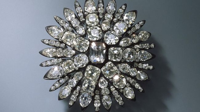 Niat Cari Senjata Bekas, TNI Dapat Emas-Berlian Soekarno di&nbsp;Cigombong